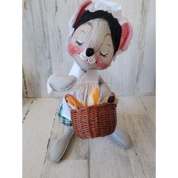 Annalee 1992 Pilgrim mouse girl 13" fall doll corn pumpkin mice - Picture 1 of 12